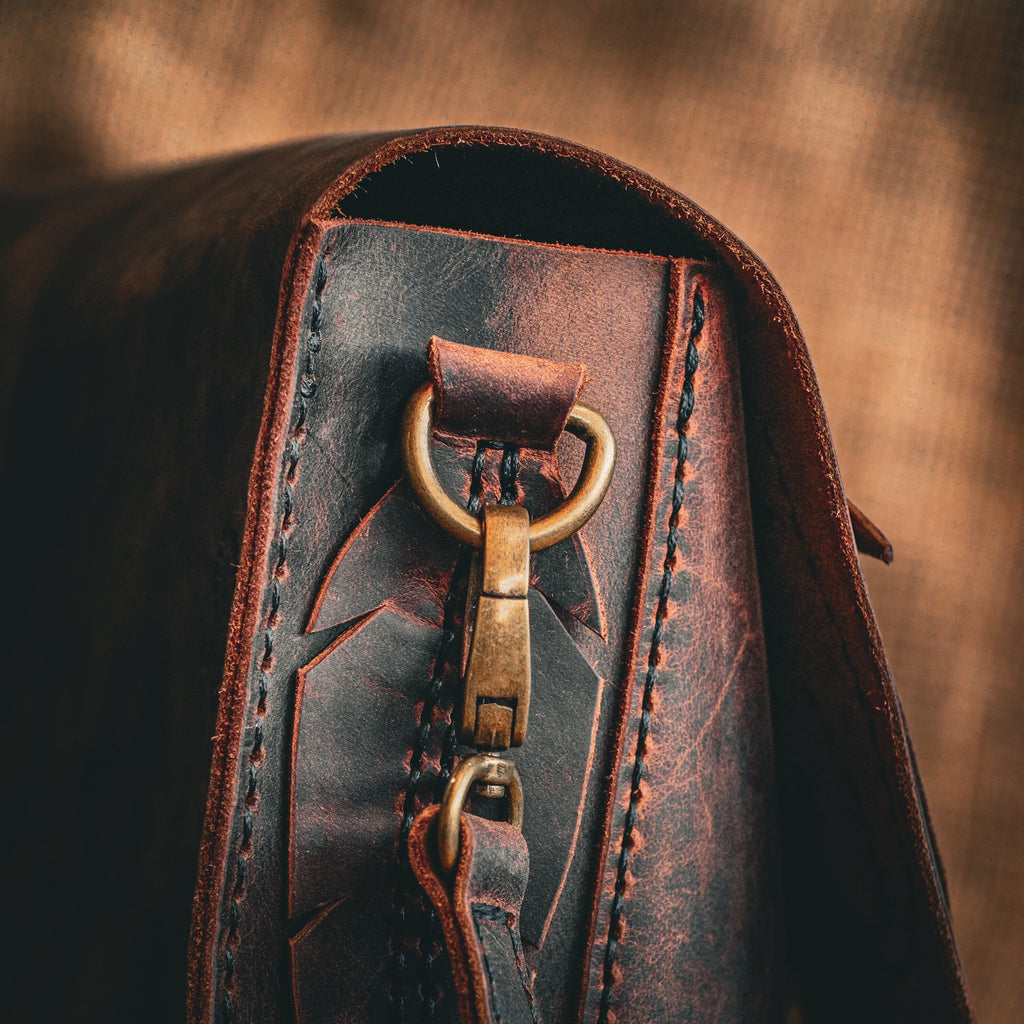 Owl Handbag - Bronco Brown