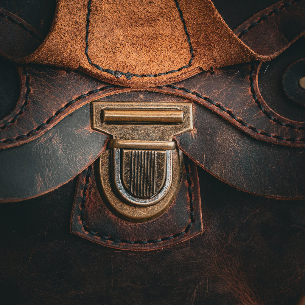 Owl Handbag - Bronco Brown