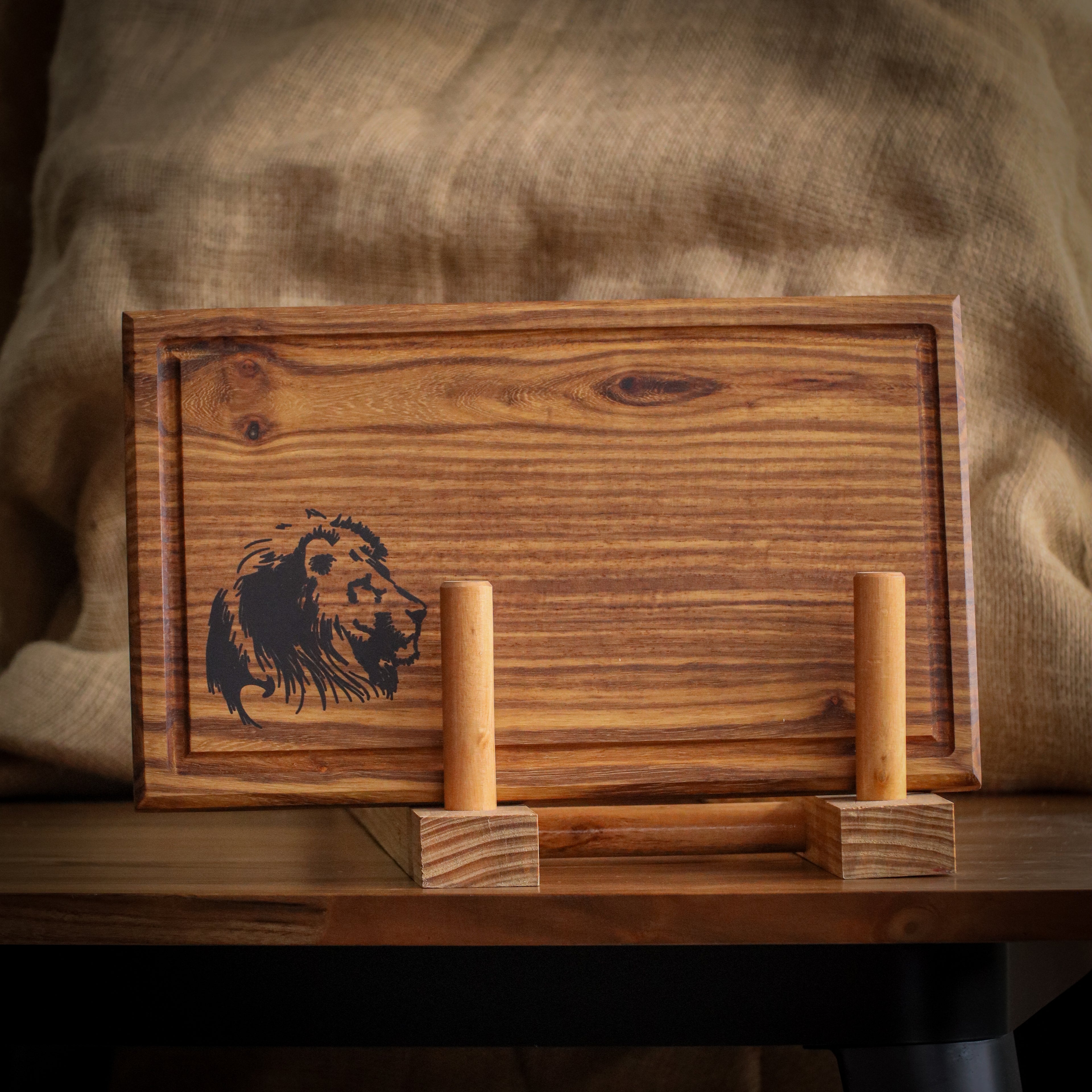 Chopping Board - Lion