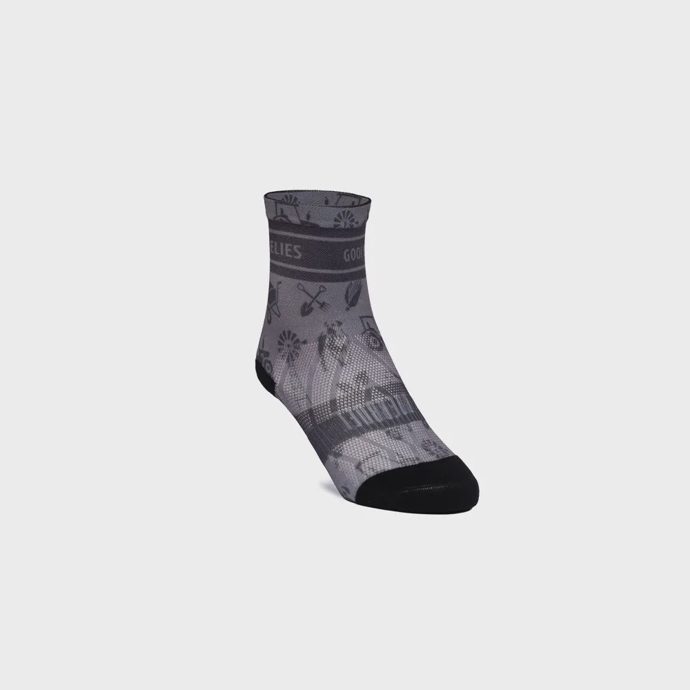 Kids Long Outdoor Socks - Charcoal "Mielies"